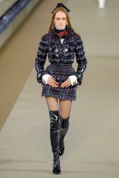 Look 18